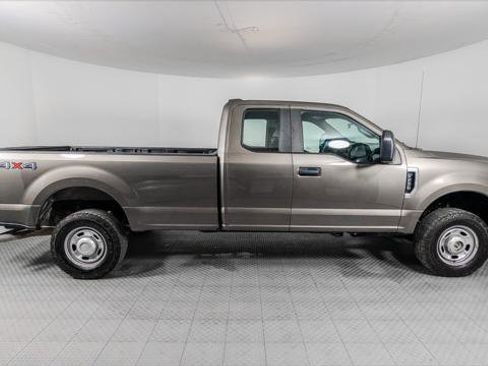 Used 2021 Ford F250 XL w/ Power Equipment Group image 8