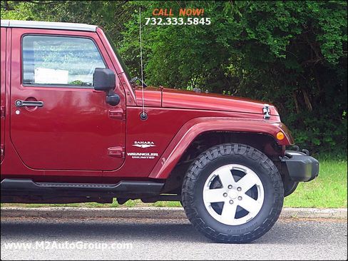 Used 2010 Jeep Wrangler Unlimited Sahara w/ Dual Top Group image 31