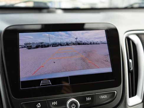 Used 2024 Chevrolet Malibu LT FWD image 22