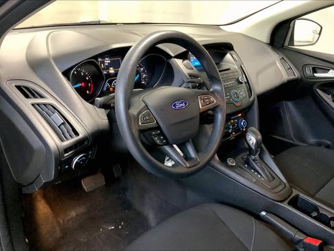 Used 2017 Ford Focus SE image 17