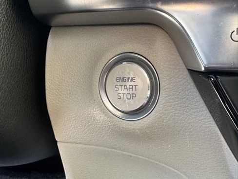 Certified 2022 Kia Telluride EX w/ Towing Package image 25