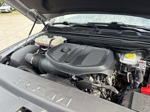 Used 2025 RAM 1500 Laramie w/ Sport Appearance Package AWD/4WD image 35