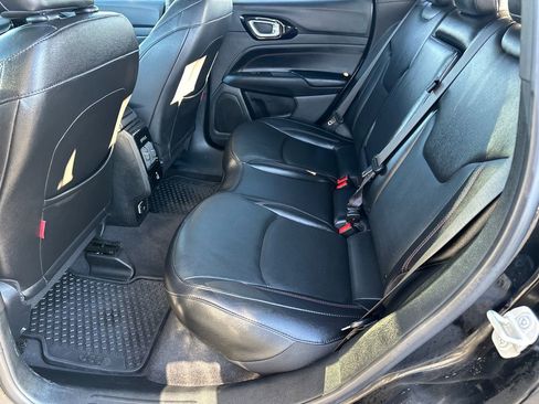 Used 2025 Jeep Compass Trailhawk w/ Trailhawk Elite Group AWD/4WD image 20
