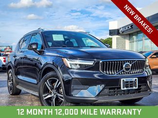 Used 2024 Volvo XC40 B5 Core AWD/4WD video 1