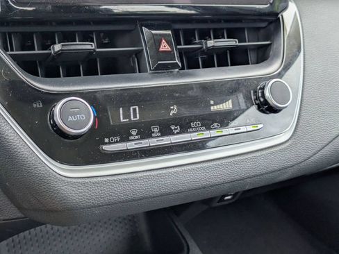 Used 2024 Toyota Corolla LE FWD image 20