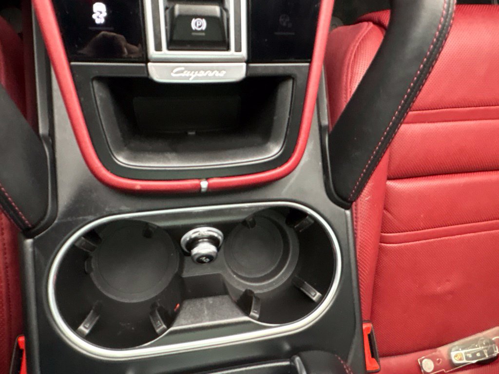 Certified 2023 Porsche Cayenne GTS AWD/4WD image 37