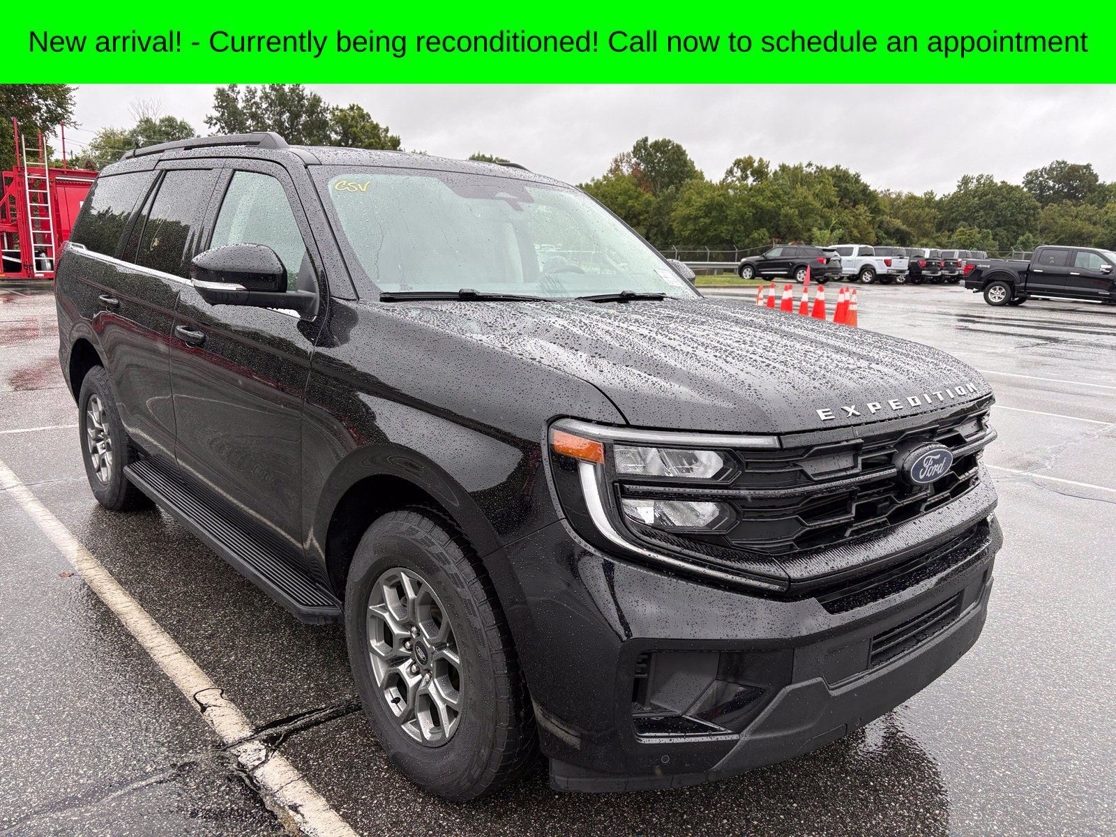 Used 2026 Ford Expedition Active AWD/4WD image 1