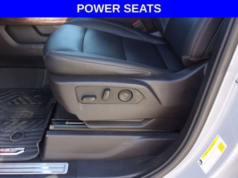 Used 2024 Chevrolet Silverado 1500 LT Trail Boss w/ LT Trail Boss Premium Package AWD/4WD image 7