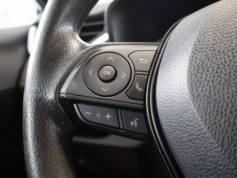 Used 2020 Toyota RAV4 LE w/ Carpet Mat Package AWD/4WD image 16