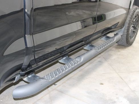 Used 2019 Chevrolet Silverado 1500 LT Trail Boss AWD/4WD image 12