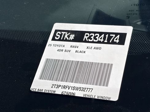 Used 2025 Toyota RAV4 XLE w/ Convenience Package AWD/4WD image 15