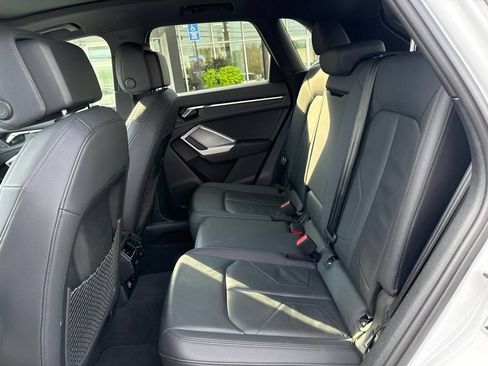 Used 2025 Audi Q3 2.0T Premium AWD/4WD image 8