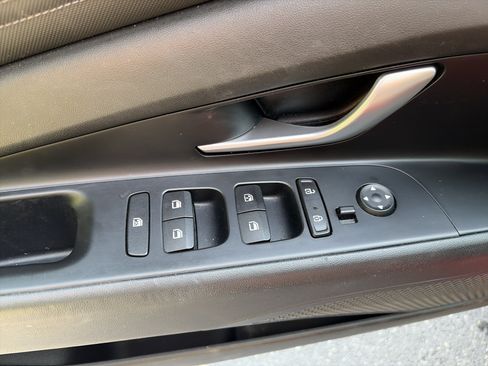 Used 2021 Hyundai Elantra SEL w/ Convenience Package FWD image 14