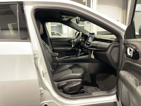 Certified 2026 Jeep Compass Latitude AWD/4WD image 34