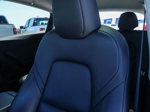 Used 2023 Tesla Model Y Long Range AWD/4WD image 27