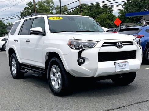 Used 2022 Toyota 4Runner SR5 Premium w/ Moonroof Package AWD/4WD image 1