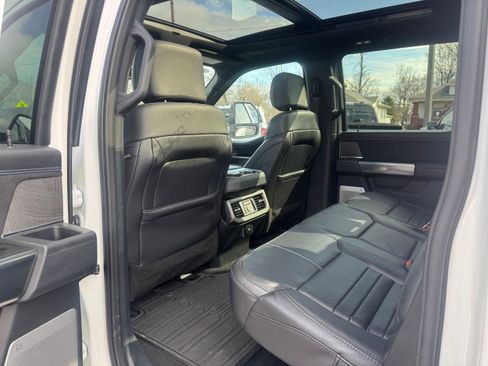 Used 2025 Ford F250 Platinum image 13
