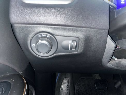 Used 2018 Jeep Compass Sport w/ Cold Weather Group AWD/4WD image 56
