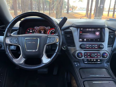 Used 2015 GMC Yukon XL Denali w/ Open Road Package image 3