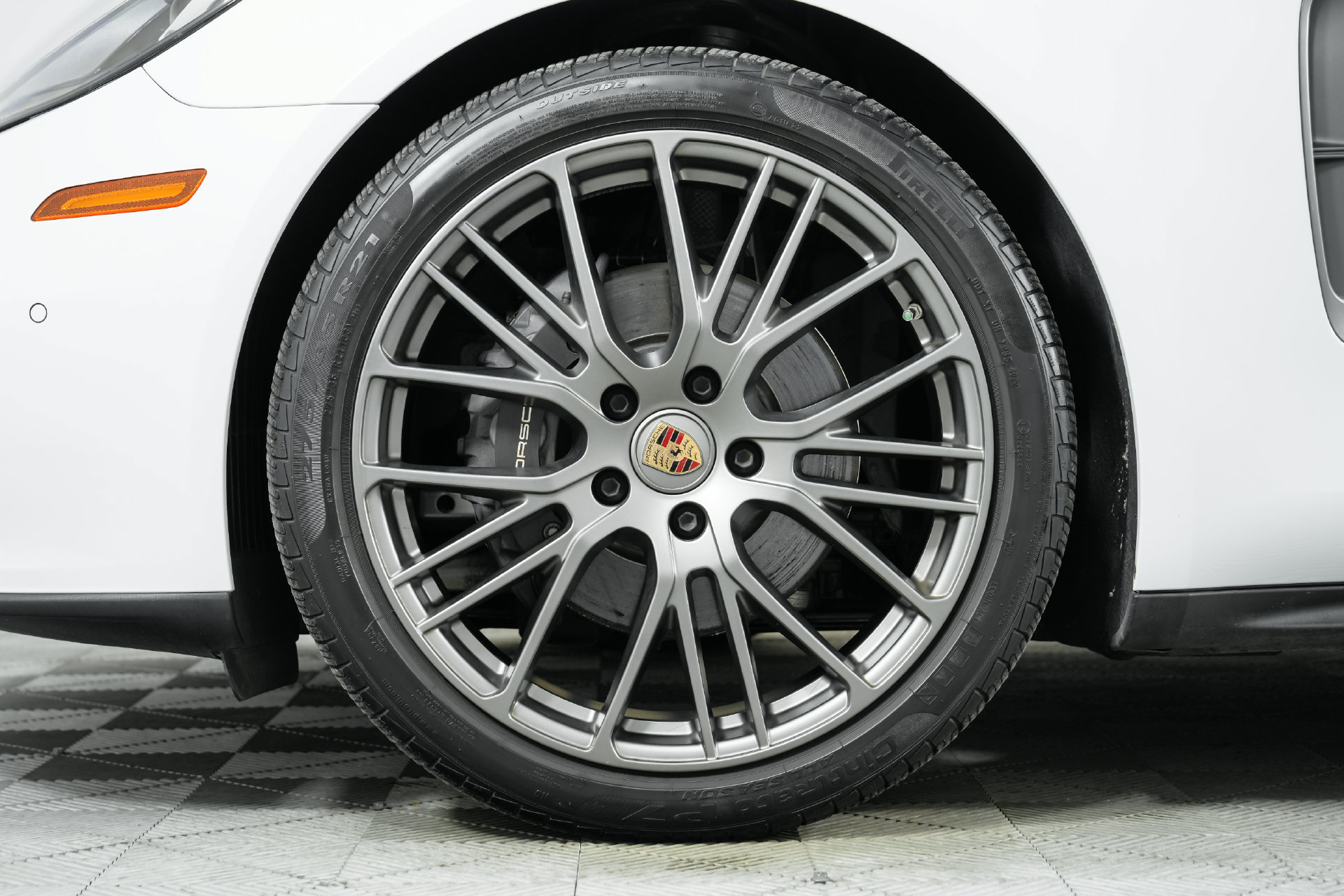 Used 2023 Porsche Panamera Platinum Edition RWD image 51