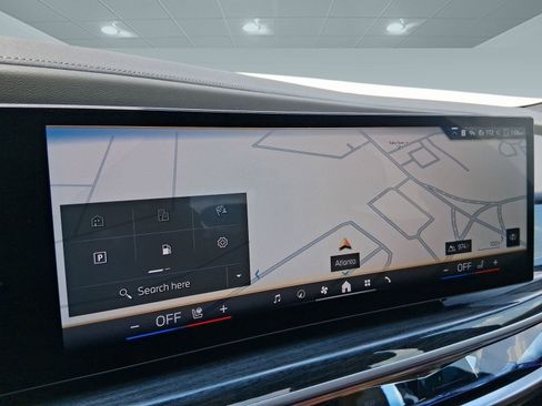 New 2026 BMW 750e xDrive w/ Executive Package image 23