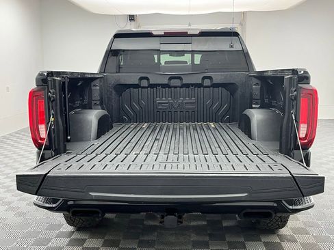 Used 2021 GMC Sierra 1500 AT4 w/ AT4 Premium Package AWD/4WD image 9