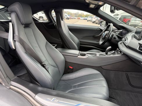 Used 2016 BMW i8 image 24