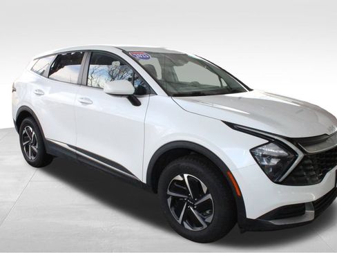 Used 2023 Kia Sportage LX AWD/4WD image 19