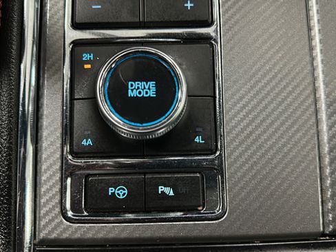 Used 2021 Ford Expedition Limited AWD/4WD image 28