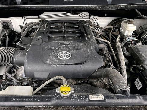 Used 2015 Toyota Tundra SR5 image 10