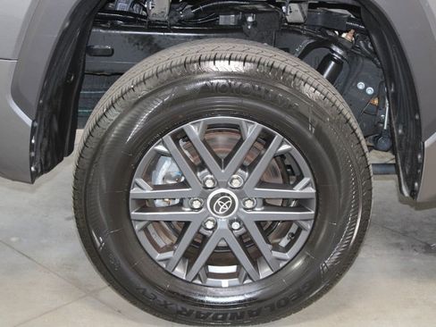Used 2024 Toyota Tundra SR5 w/ SR5 Convenience Package AWD/4WD image 14