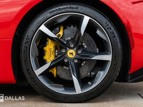 Used 2021 Ferrari SF90 Stradale image 12