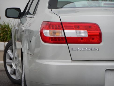 Used 2007 Lincoln MKZ AWD image 1