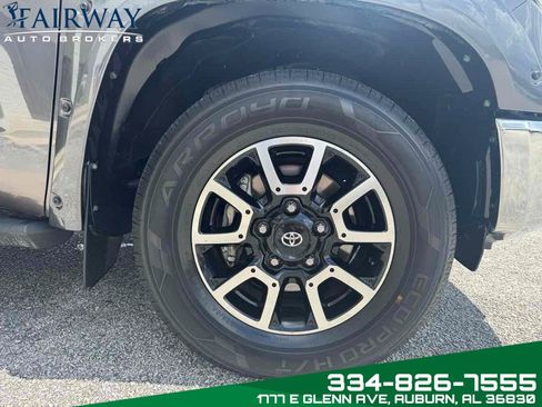 Used 2018 Toyota Tundra Limited image 34