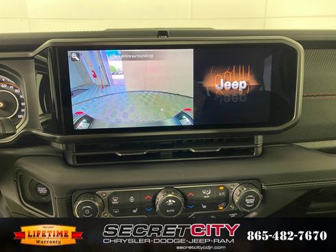 New 2026 Jeep Gladiator Rubicon AWD/4WD image 19