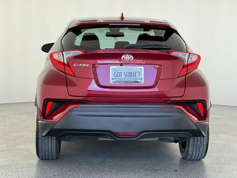 Used 2018 Toyota C-HR XLE image 5