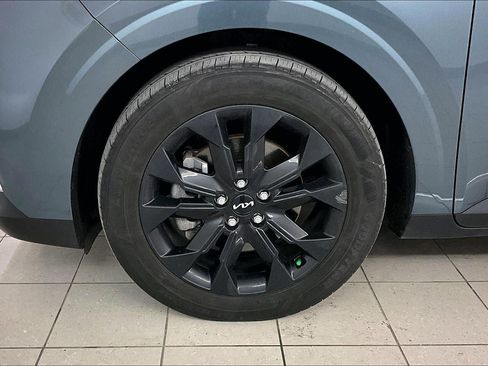 Used 2024 Kia Carnival SX image 35