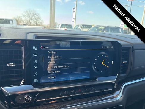 Used 2024 Chevrolet Silverado 2500 LT image 7