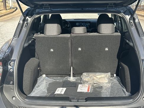 New 2026 Nissan Kicks S image 18