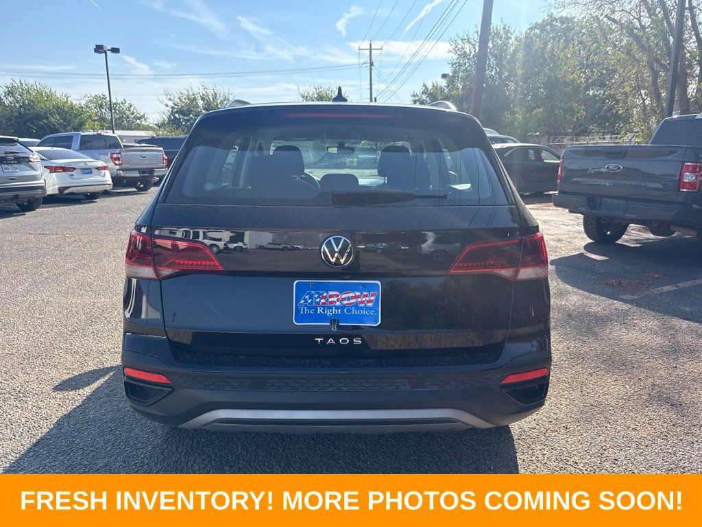 Used 2023 Volkswagen Taos S FWD image 5