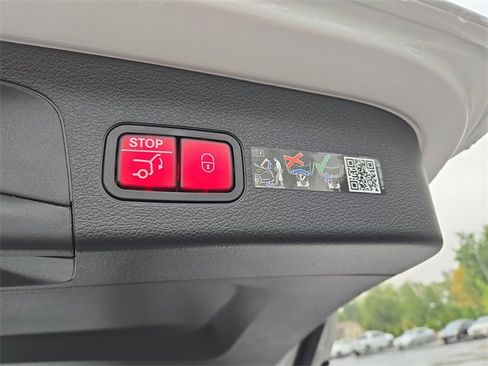 New 2026 Mercedes-Benz GLS 450 4MATIC image 37