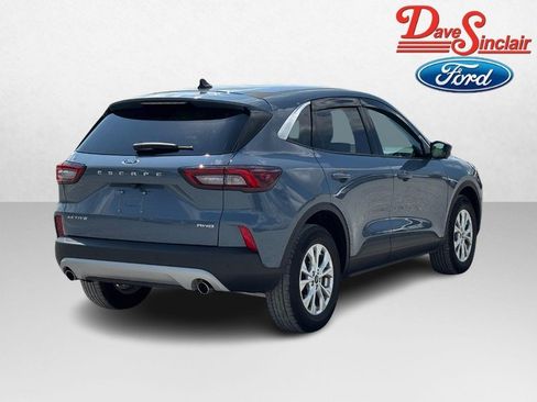 Used 2023 Ford Escape Active w/ Tech Pack #2 AWD/4WD image 7