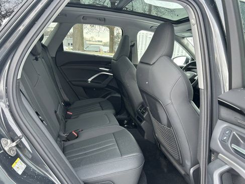 Certified 2025 Audi Q5 Premium Plus w/ Premium Plus image 25