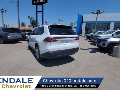 Used 2026 Toyota Grand Highlander FWD image 6