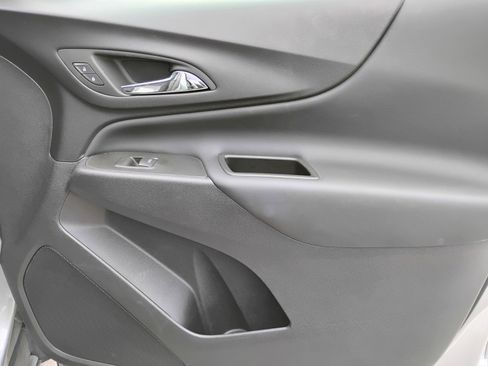 Used 2024 Chevrolet Equinox LT FWD image 20