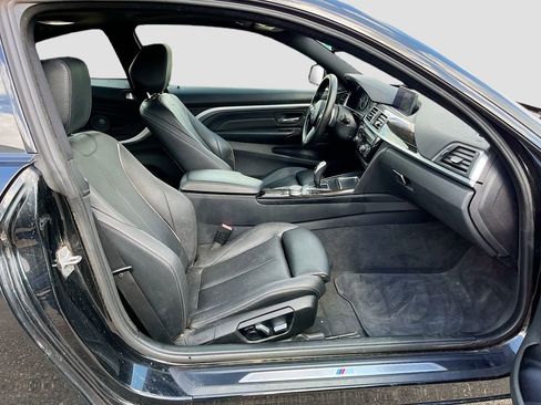 Used 2019 BMW 430i Coupe w/ M Sport Package image 30