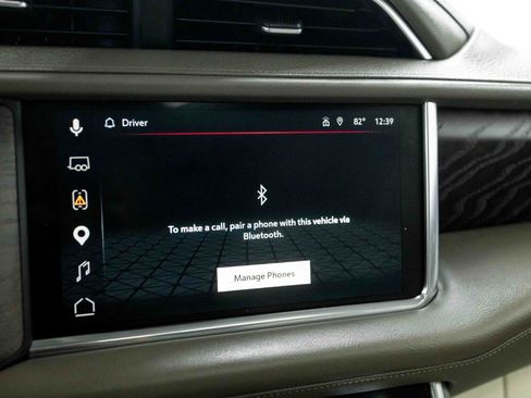 Used 2023 GMC Yukon XL Denali AWD/4WD image 60