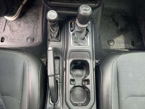 Used 2021 Jeep Wrangler Unlimited Sport AWD/4WD image 20