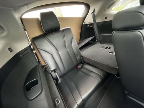 Used 2024 Acura MDX SH-AWD w/ Advance Package image 24