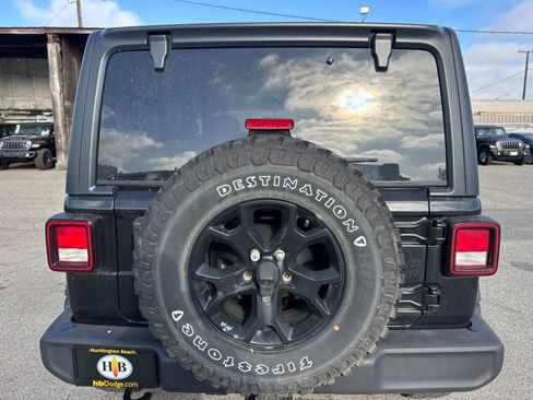 Used 2021 Jeep Wrangler Unlimited Sport AWD/4WD image 6